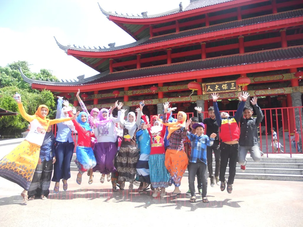 jalan jalan triwulan