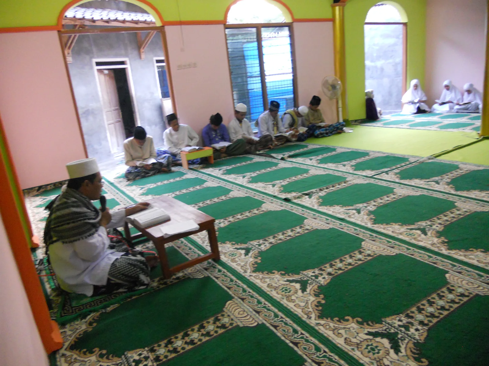 mengaji rutin harian